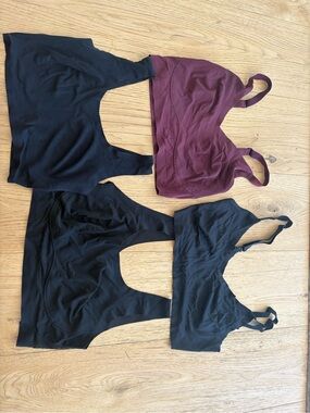 Everyday Seamless Scoop Bralette — Black & Burgundy